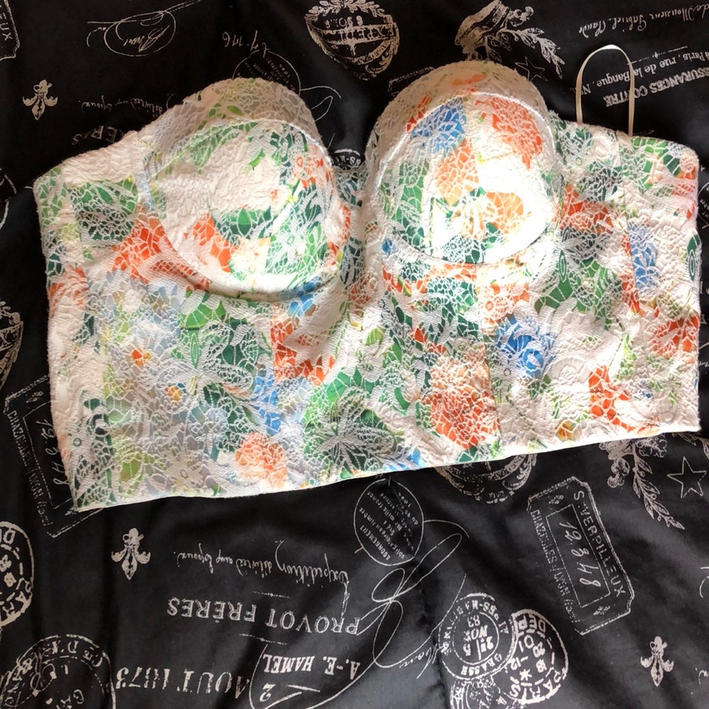 A crop top